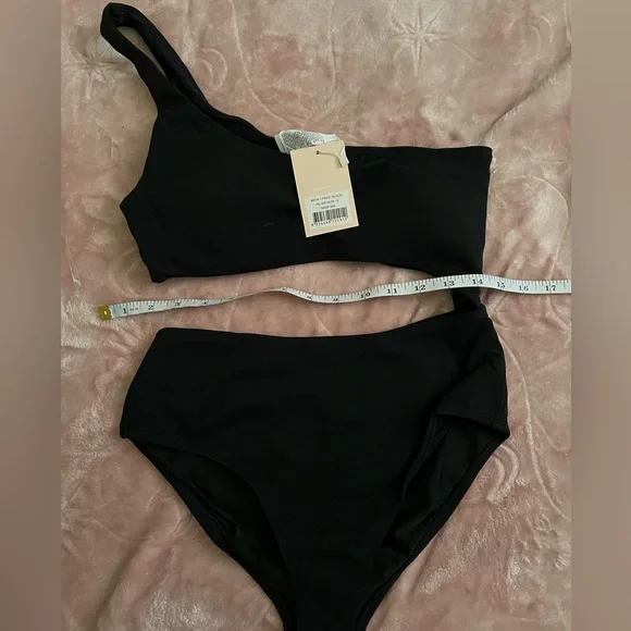 One-Shoulder one piece Black Swimsuit Wilo The Label - Picture 4 of 4